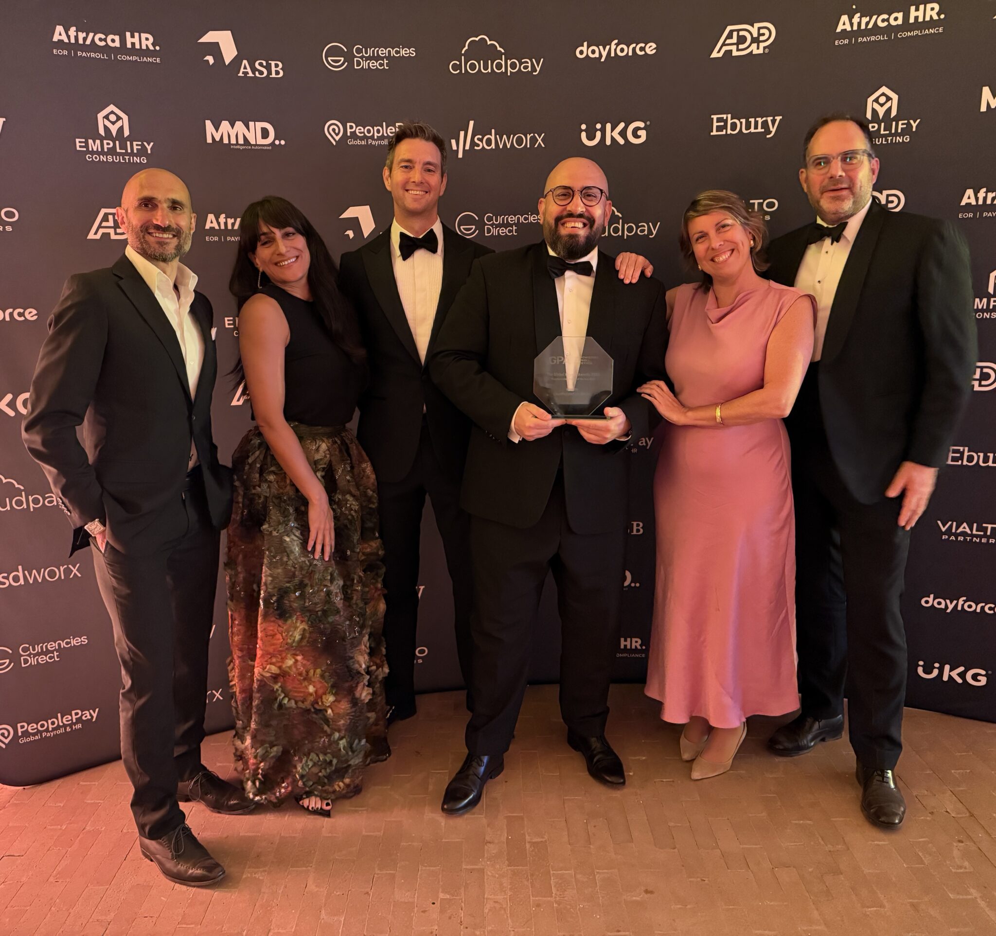 CloudPay wins prestigious award at the 2025 Global Payroll Awards